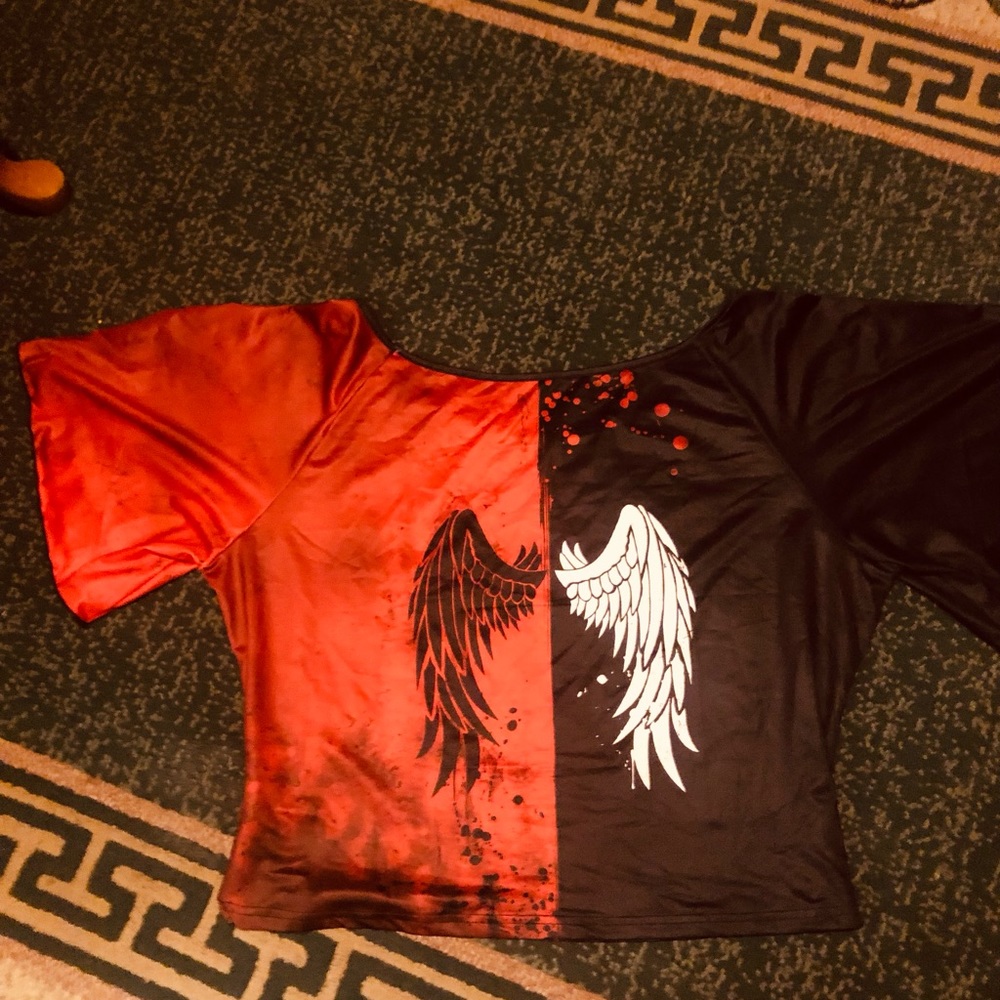 Women’s shirt